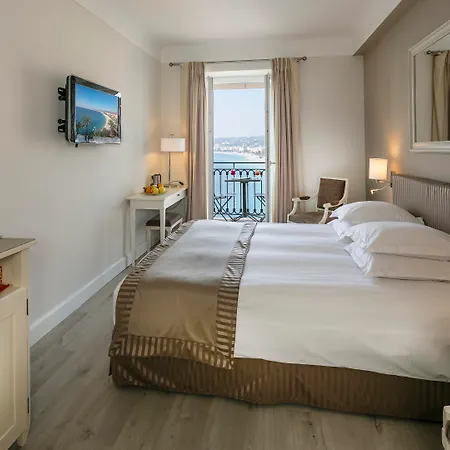 ホテル スイス ニース