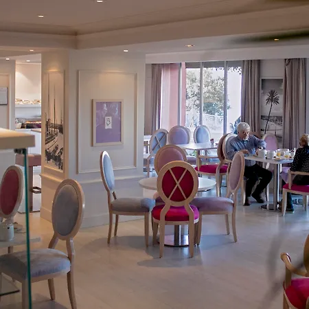 スイス ホテル 4*