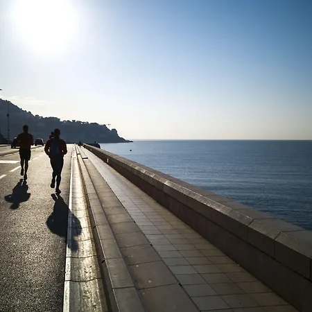 ホテル スイス 4*