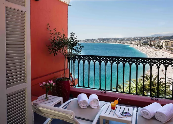 Suisse Hotell 4*